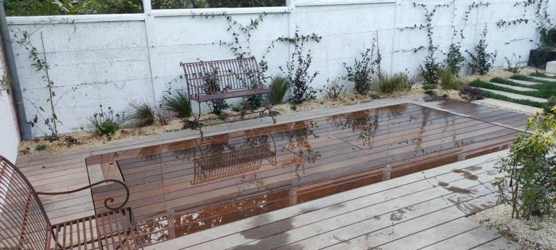 Piscine prête à poser avec fond mobile 10m²